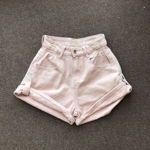 High-Waist Rolled Hem Women's Shorts in Soft Pink